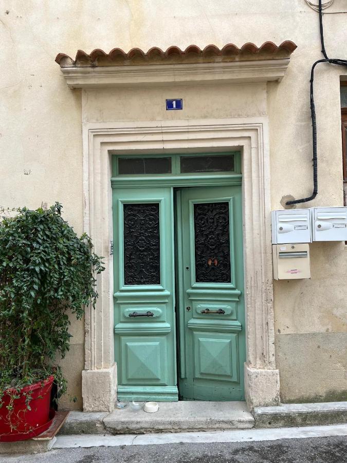 Studio De Charme Au Coeur De Valréas Exteriör bild
